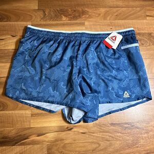 Reebok Women's All‎ Around Short with Inner Brief and Side Pockets Size XL NWT